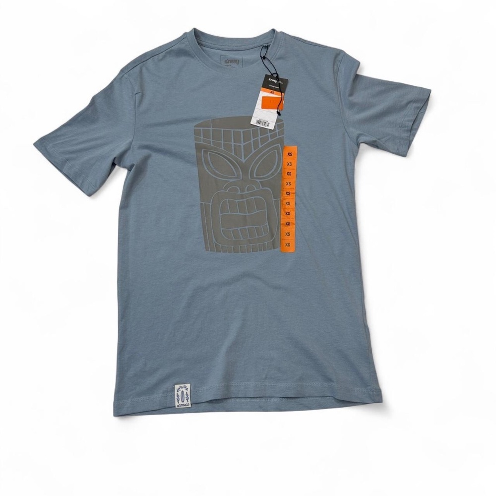 NWT Sinsay Shirt Mens XS Baby Blue Tiki Maui Lahaina Hawaii Tee